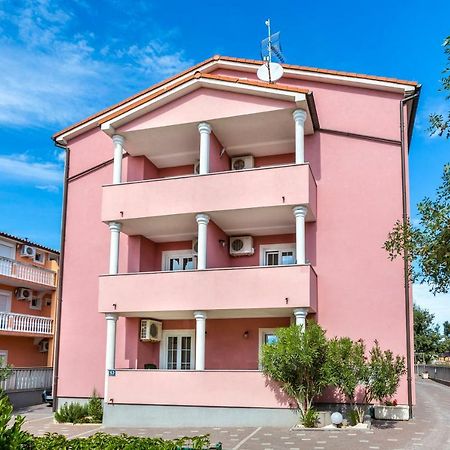 Apartmani Diana Medulin Eksteriør billede