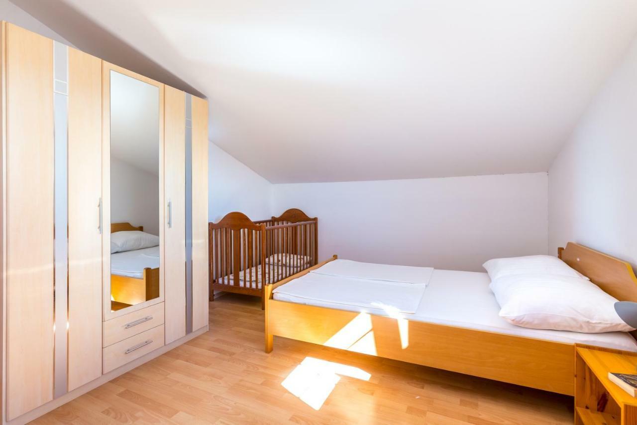 Apartmani Diana Medulin Eksteriør billede